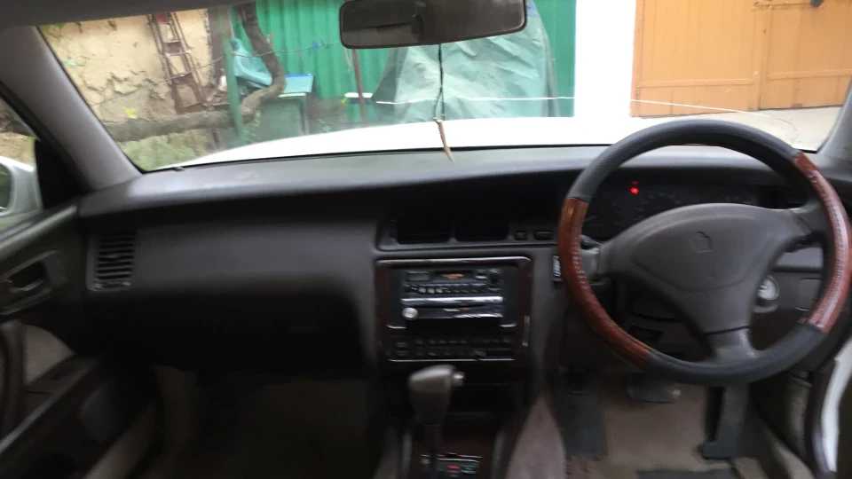 Toyota Crown Царський екіпаж