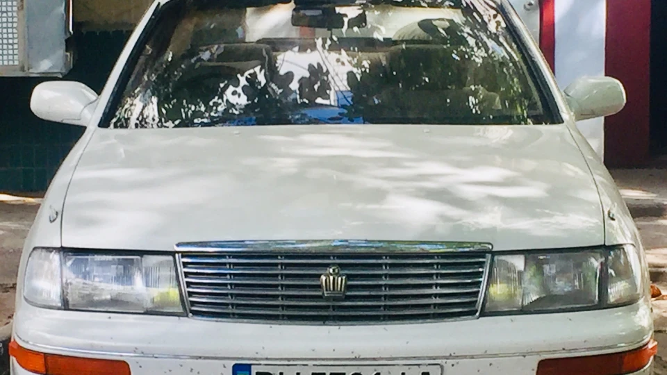 Toyota Crown Царський екіпаж 4