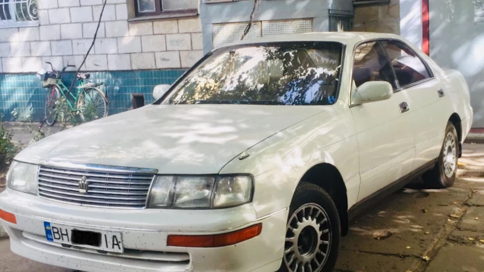 Toyota Crown Царський екіпаж 5