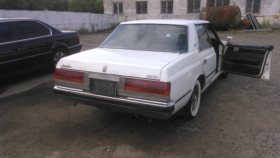 Toyota Crown Японський Cadillac ) 2