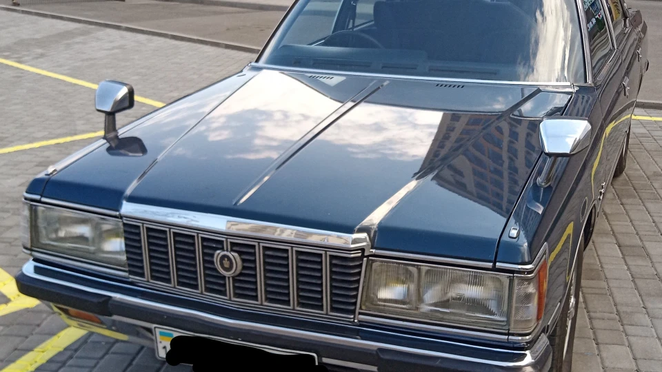 модель Toyota Crown GS110 на 1G-EU