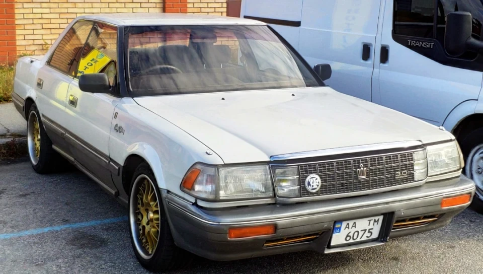 Toyota Crown MS-137 air suspension