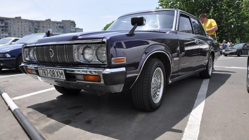Toyota Crown MS-80 5