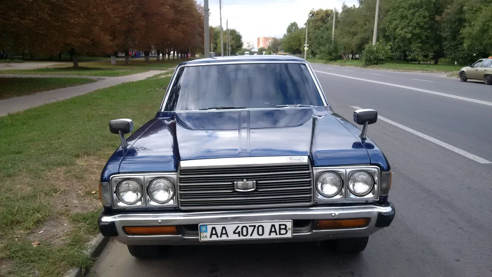 Toyota Crown Понторіз