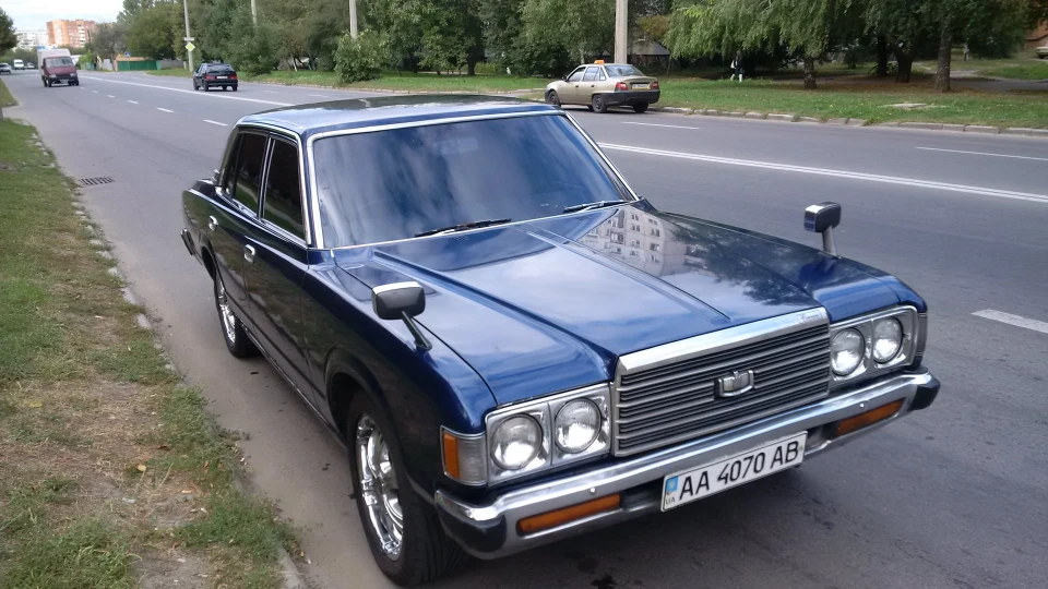 Toyota Crown Понторіз 2