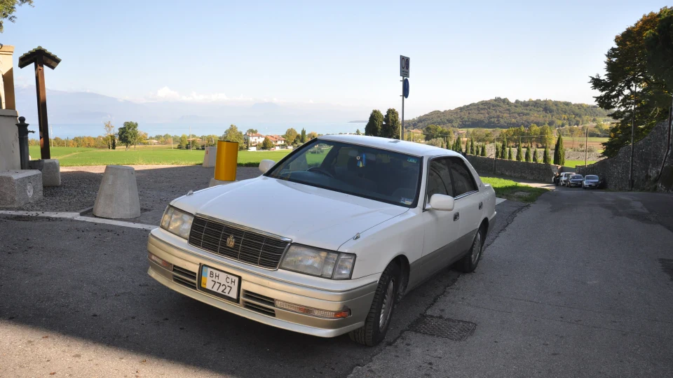 Toyota Crown Royal Saloon 2JZ-GE 2