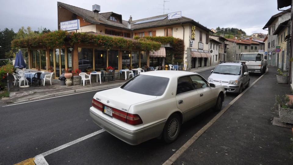 Toyota Crown Royal Saloon 2JZ-GE 4