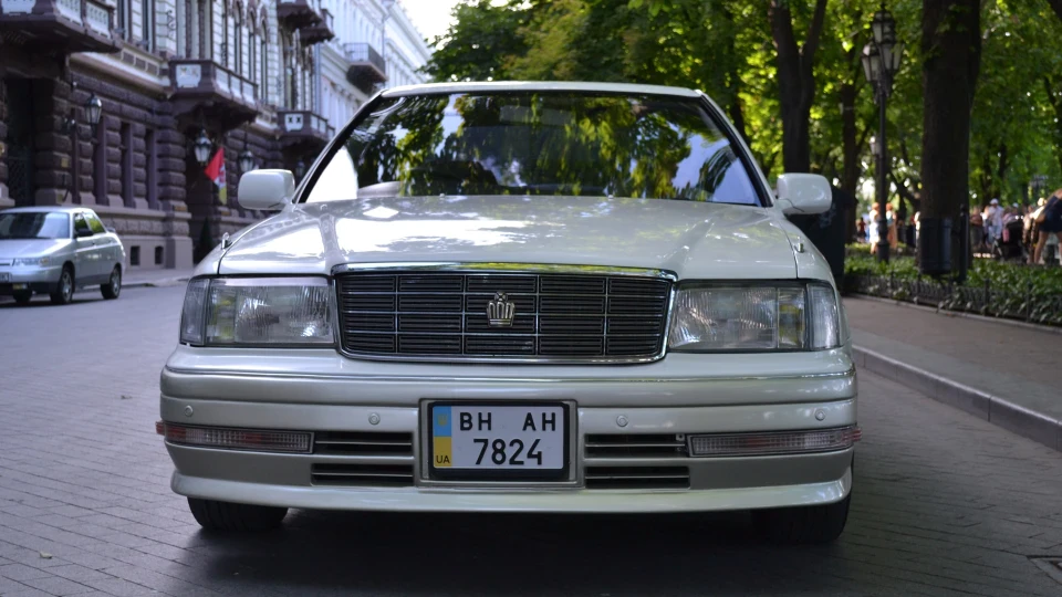Toyota Crown royal saloon