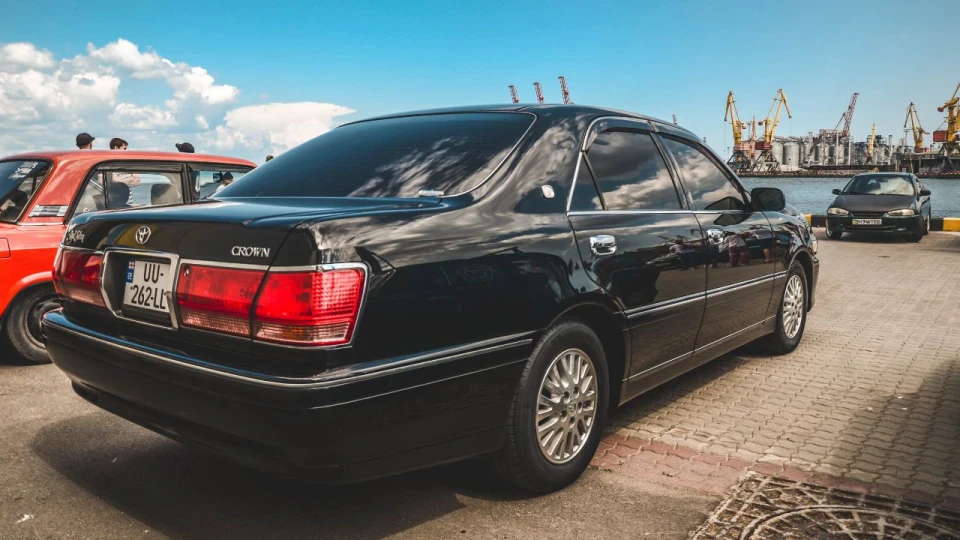 Toyota Crown Royal Saloon