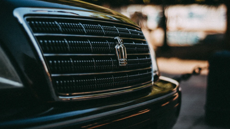 Toyota Crown Royal Saloon 4