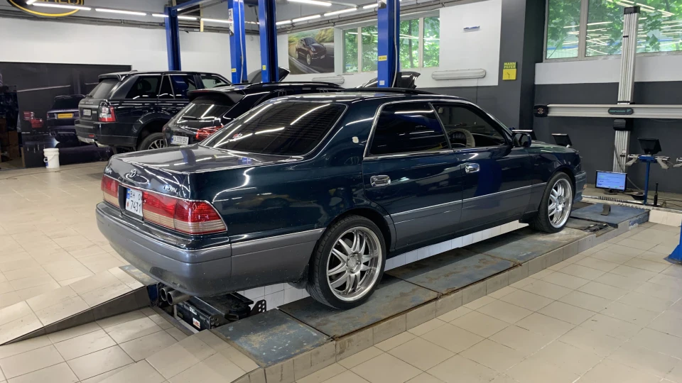Toyota Crown S151 1jz-ge 5