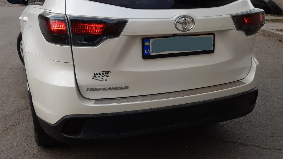 Toyota Highlander 4