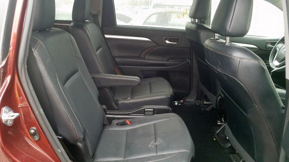Toyota Highlander 3