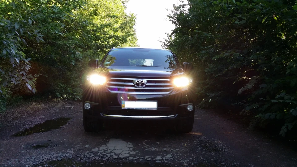 Toyota Highlander Black Music_Project_F17 3