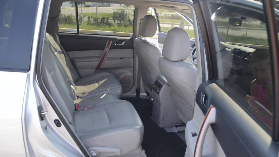 Toyota Highlander ГОРЕЦЬ 5