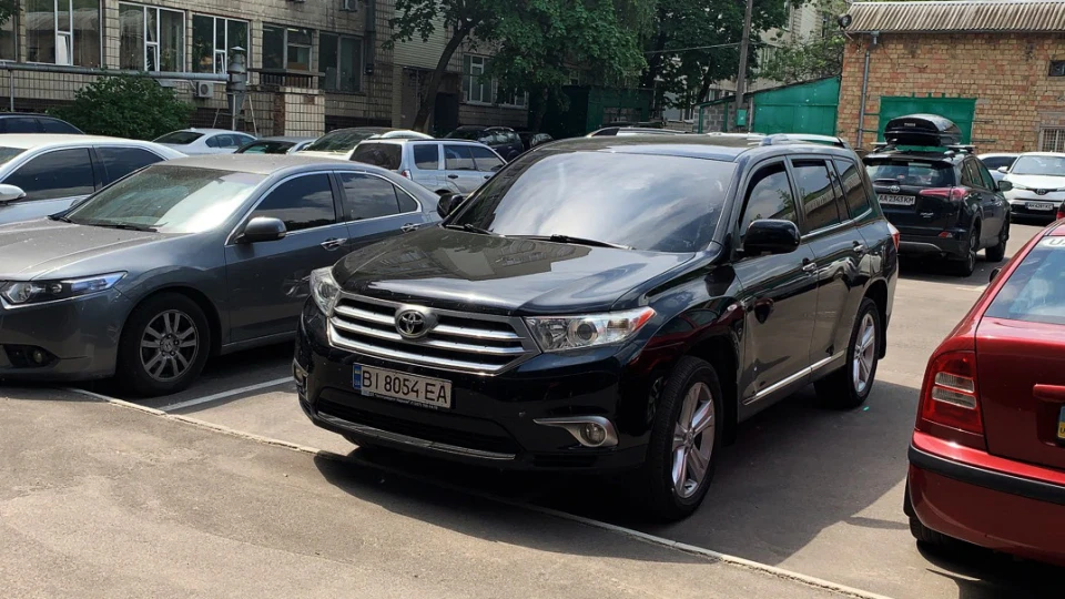 Toyota Highlander Суворий пацан