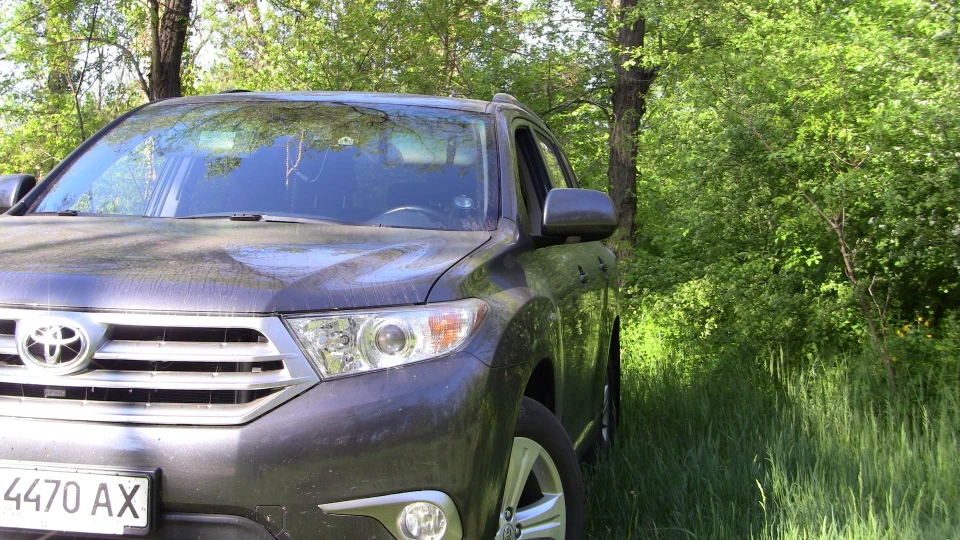 Toyota Highlander т.сірий металік у плівці