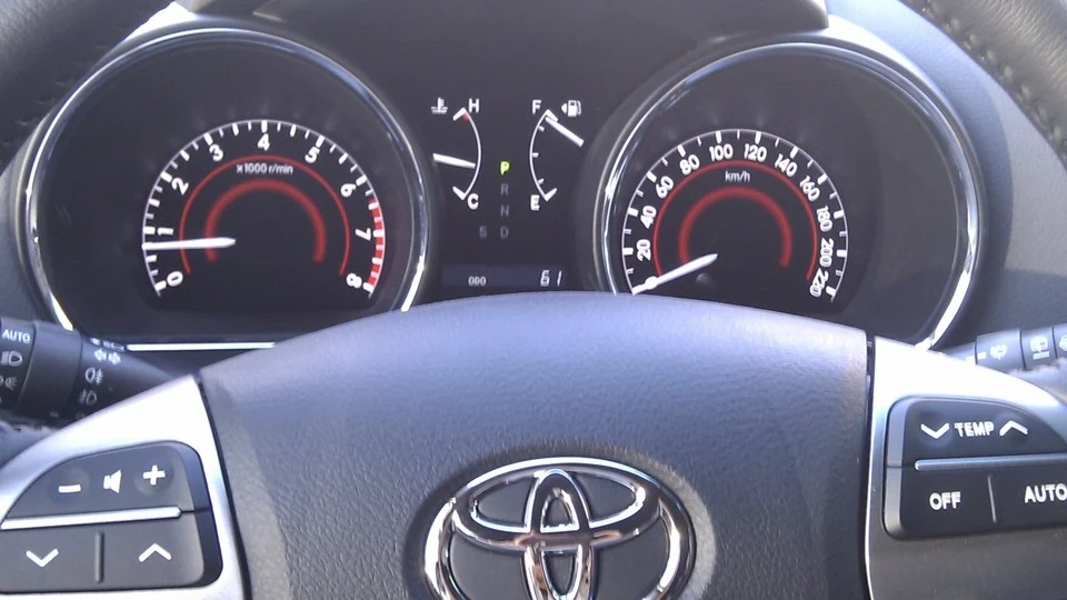 Toyota Highlander Вечірній
