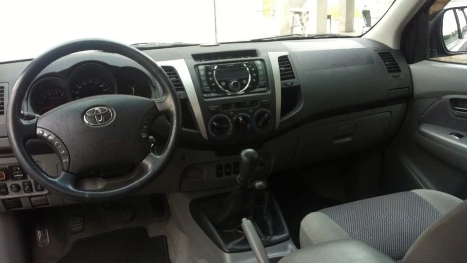 Toyota Hilux 5
