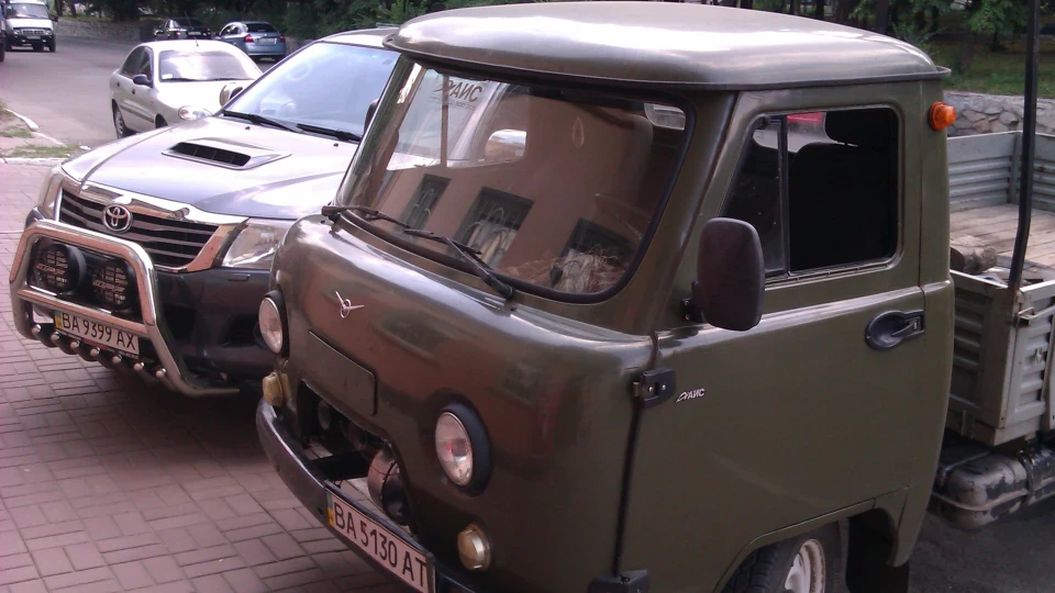 Toyota Hilux 2.5 турбо 4