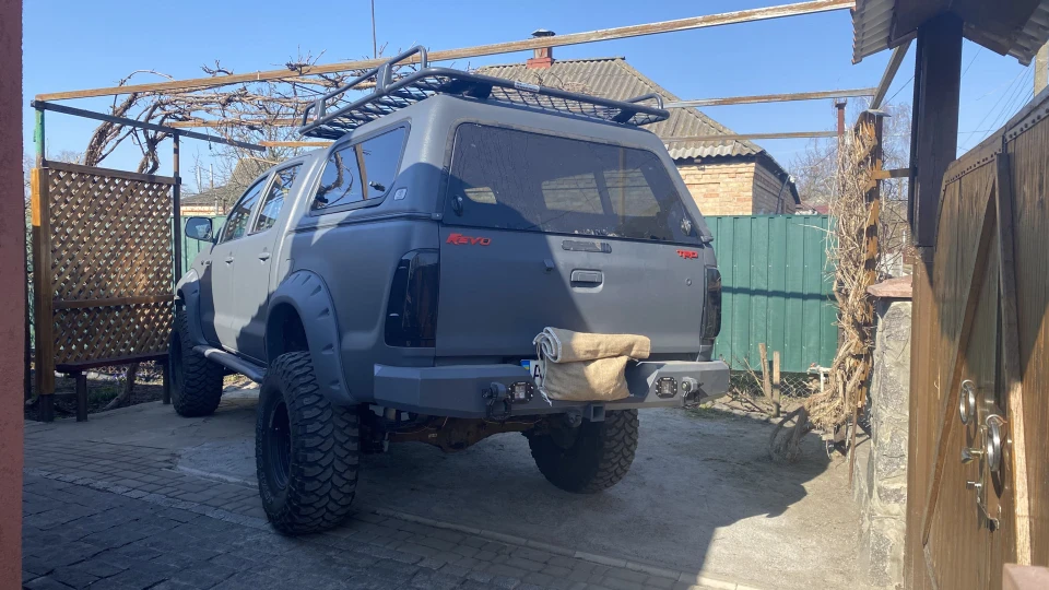 Toyota Hilux Off-road maxi 2