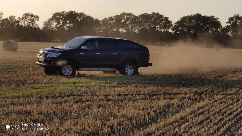 Toyota Hilux «Т-13» 4