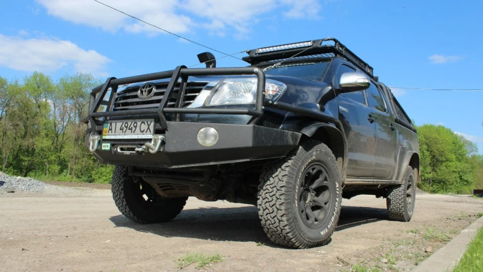 Toyota Hilux Т-34 2