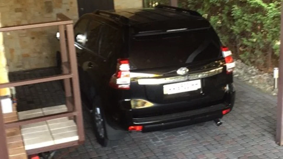 Toyota Land Cruiser Prado 2