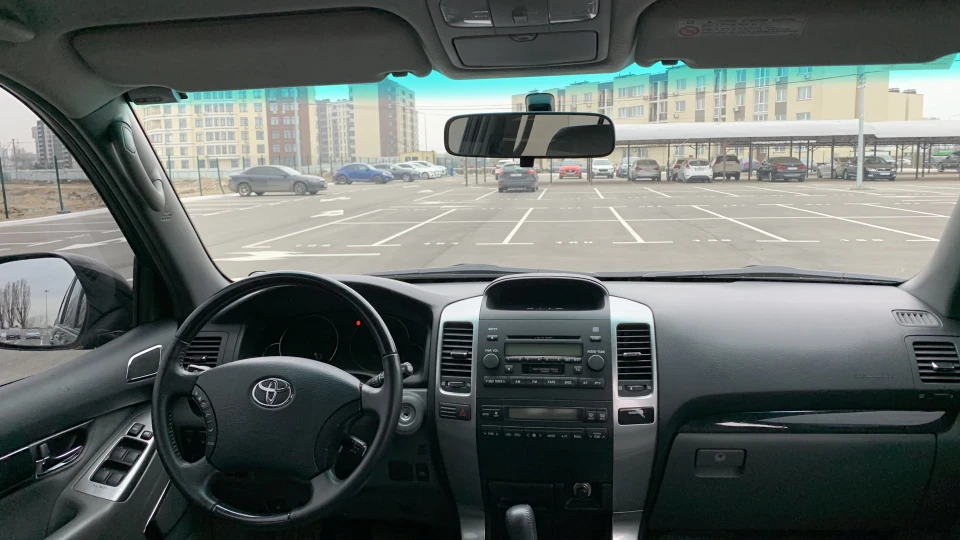Toyota Land Cruiser Prado 2