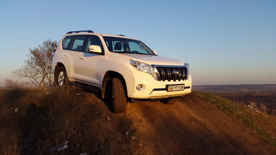 Toyota Land Cruiser Prado 2