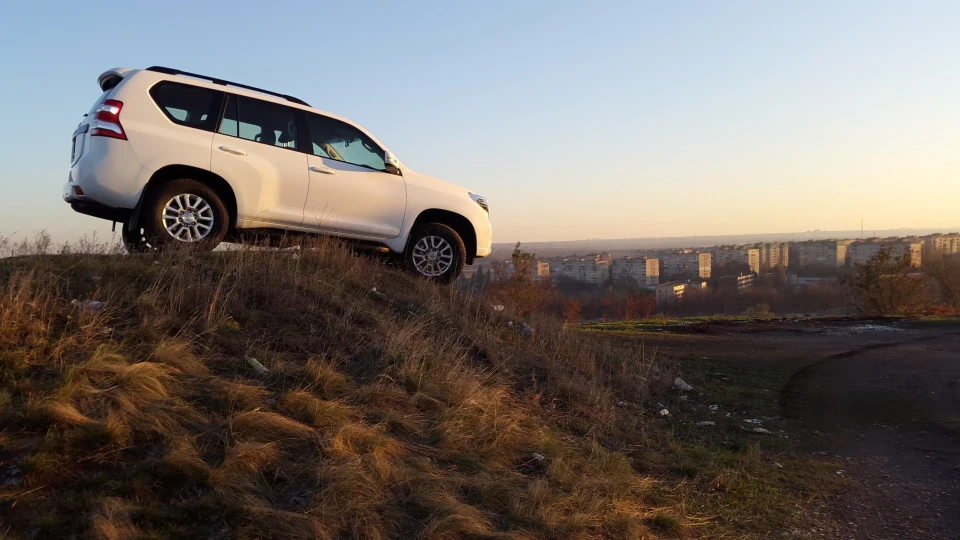 Toyota Land Cruiser Prado 4