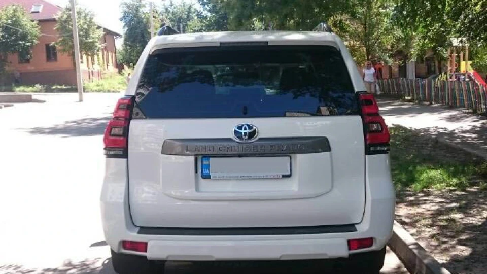 Toyota Land Cruiser Prado 2