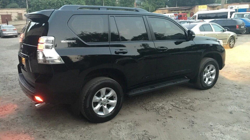 Toyota Land Cruiser Prado 2