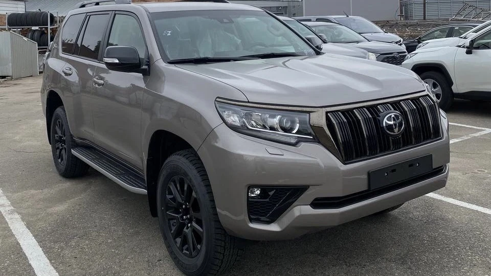 Toyota Land Cruiser Prado 4.0L, 70-th anniversary 2