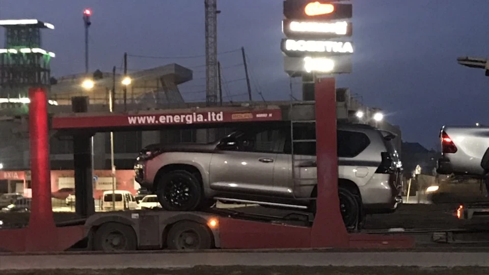 Toyota Land Cruiser Prado 4V8