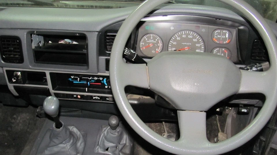 Toyota Land Cruiser Prado 79 1KZ-T 4