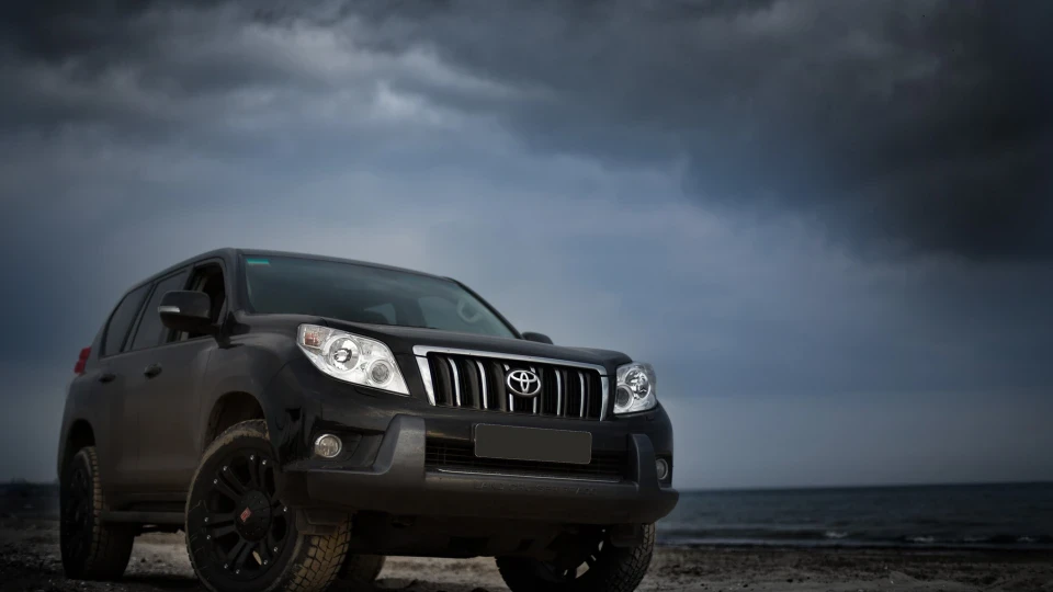 Toyota Land Cruiser Prado Звичайний Тралейбус 2