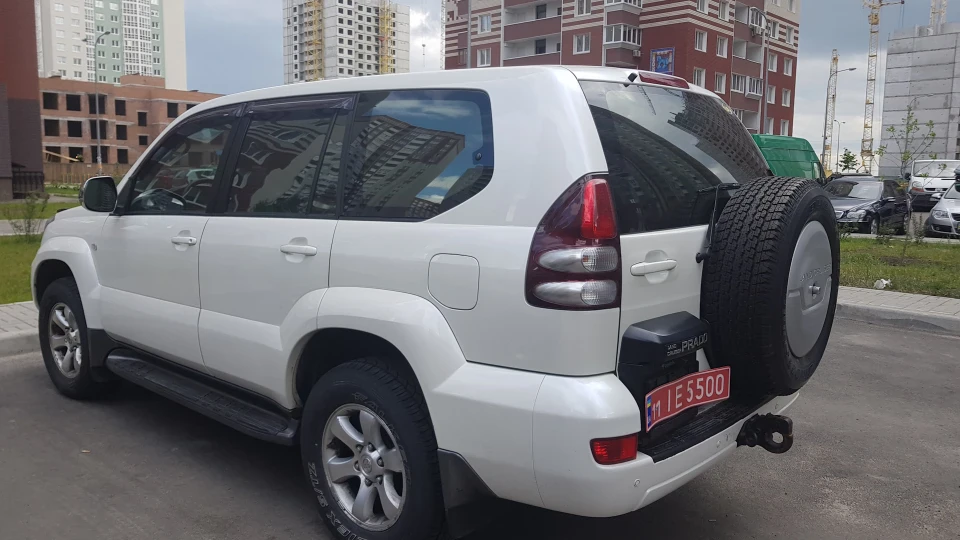 Toyota Land Cruiser Prado Belosnegka 3