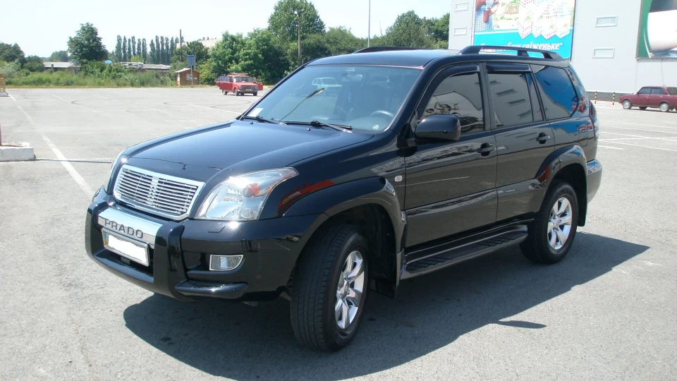 Toyota Land Cruiser Prado Black