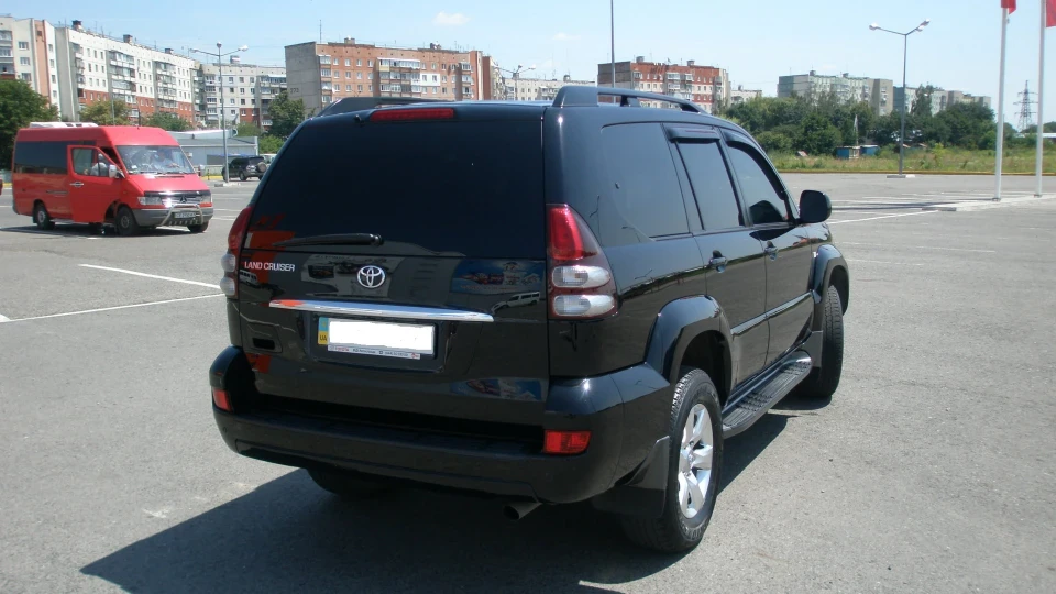 Toyota Land Cruiser Prado Black 2