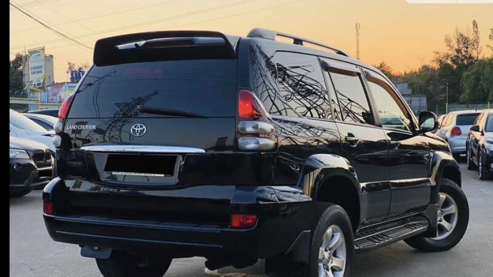 Toyota Land Cruiser Prado BlackEdition 2
