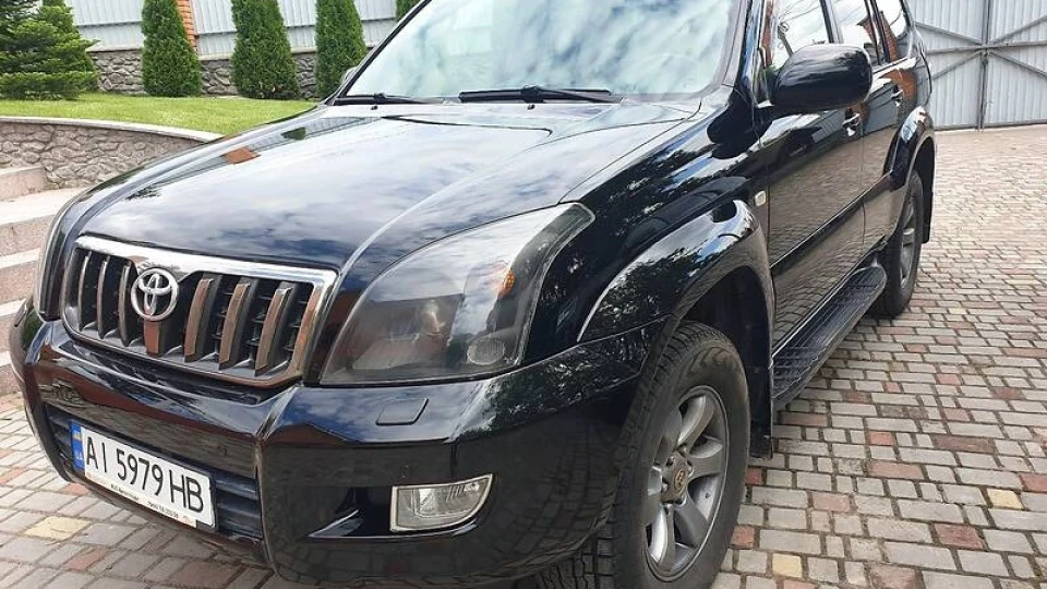 Toyota Land Cruiser Prado Чорний брутал 2
