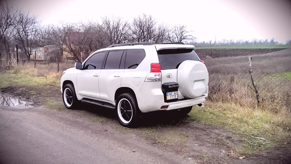 Toyota Land Cruiser Prado ..d4d...white pearl...