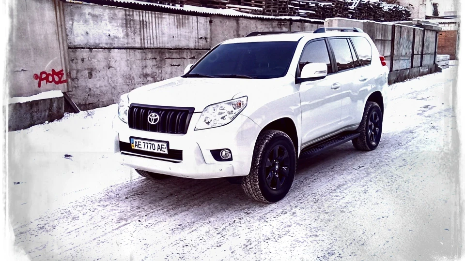 Toyota Land Cruiser Prado ..d4d...white pearl... 3