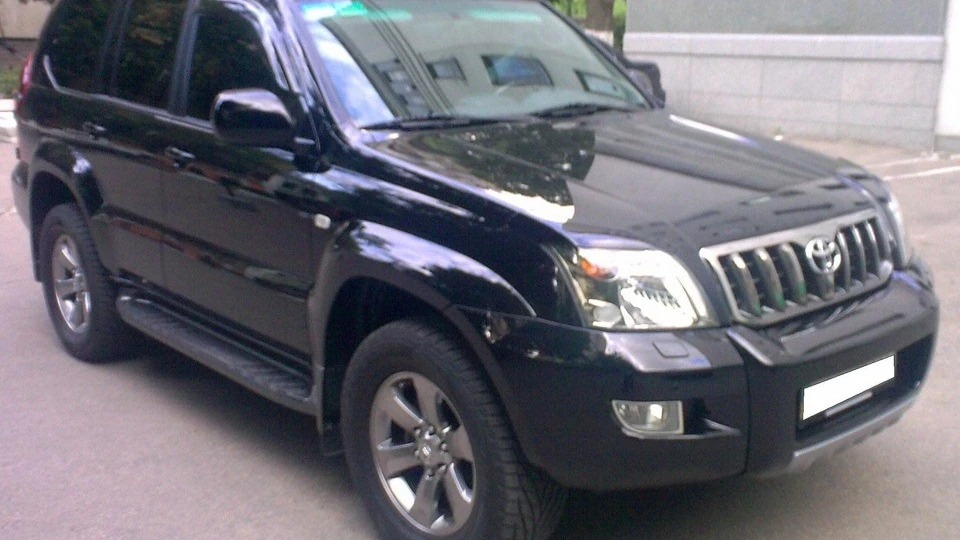 Toyota Land Cruiser Prado offroad