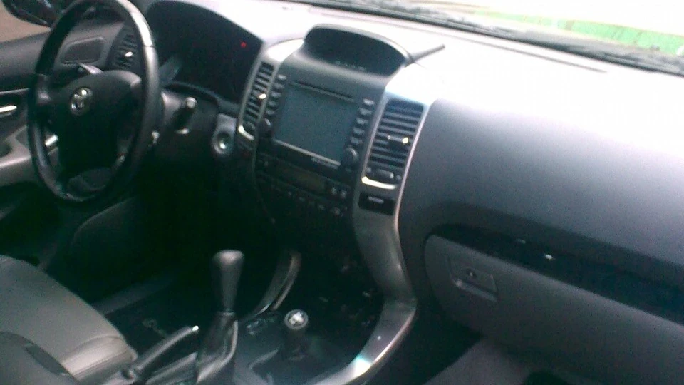 Toyota Land Cruiser Prado offroad 4