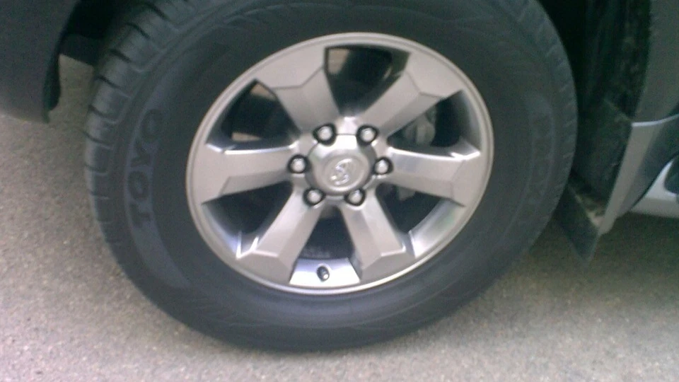 Toyota Land Cruiser Prado offroad 5