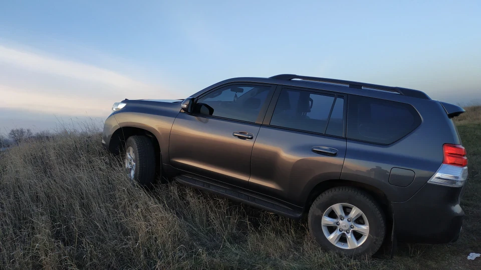 Toyota Land Cruiser Prado Слон 5