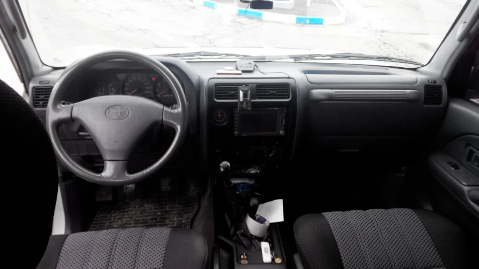 Toyota Land Cruiser Prado слониха 2