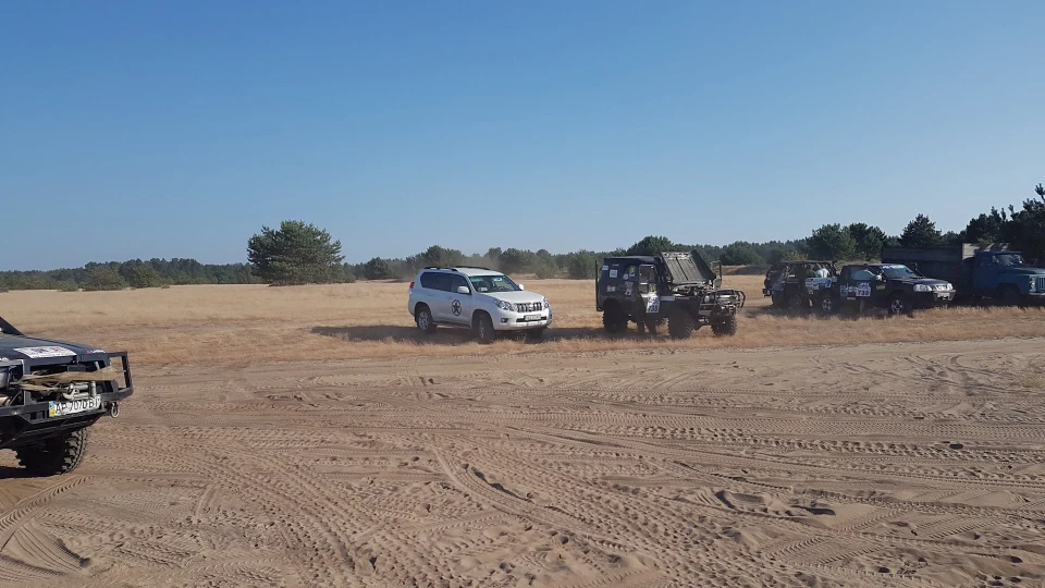 Toyota Land Cruiser Prado White Tank 5